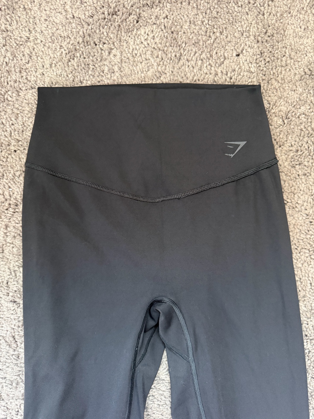 Gymshark women’s Black Athletic lightweight legging